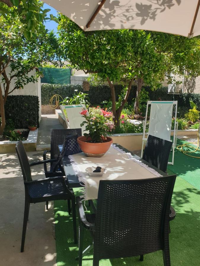Casa vacanze con giardino e area barbecue Martis Esterno foto